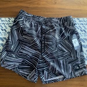 NEW W/ TAGS: men’s Quiksilver boardshorts